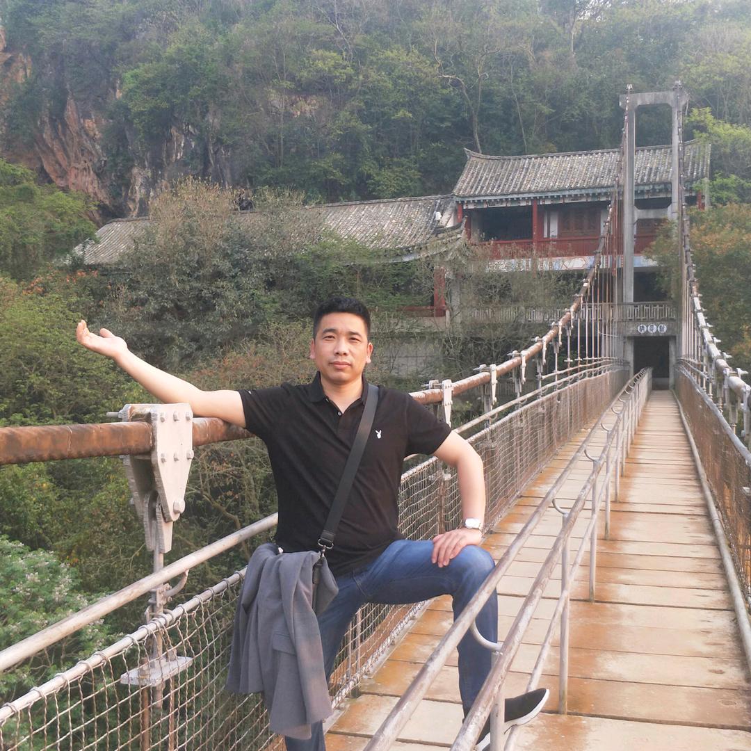 @小兵书记