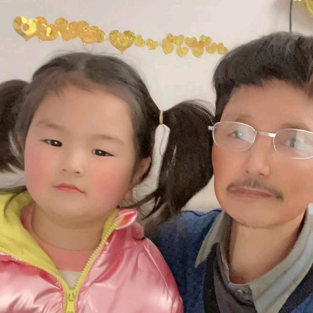 四个闺女的老爸