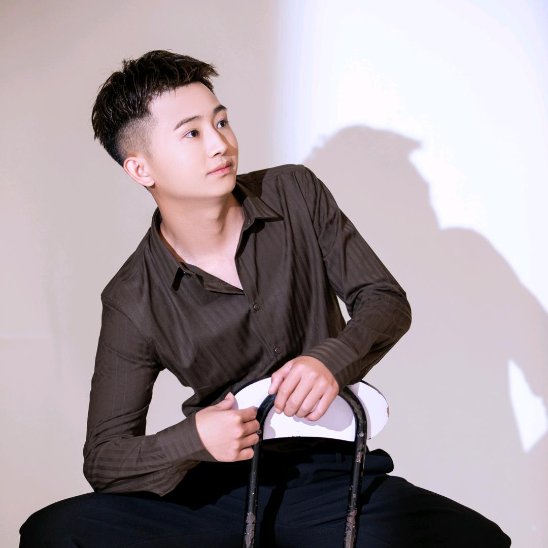 青苹果美发4号文奎