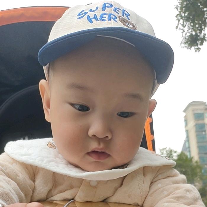 大宝二宝相差12岁