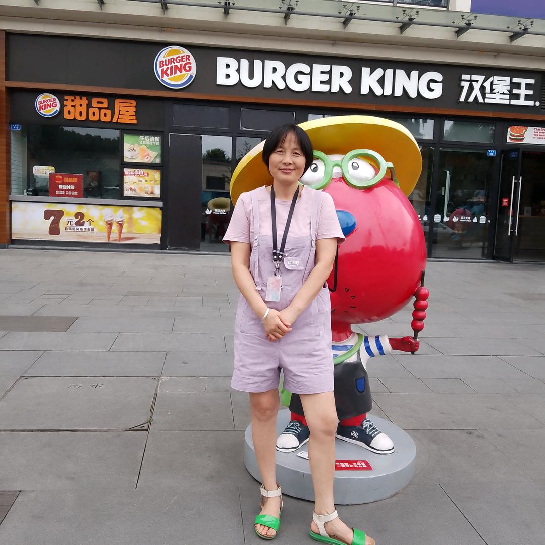 用户忘记一切。平淡一生。静观世界。拒私聊