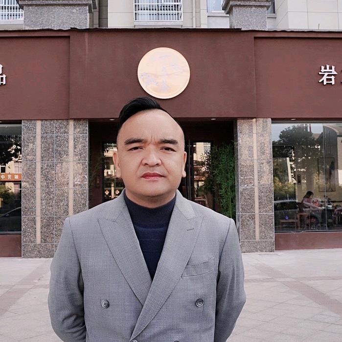 莲荷首富