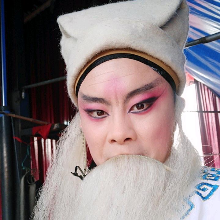 河南商丘青年豫剧团团长张磊