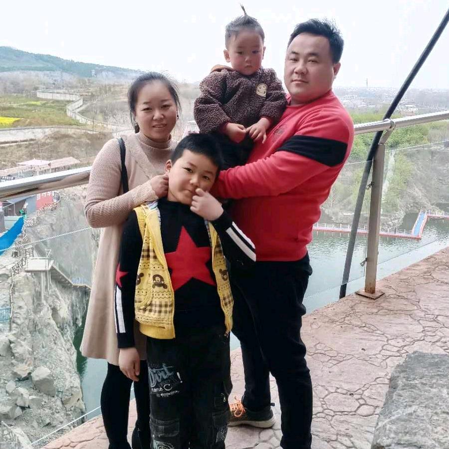 魏哥《无锡光头果业》