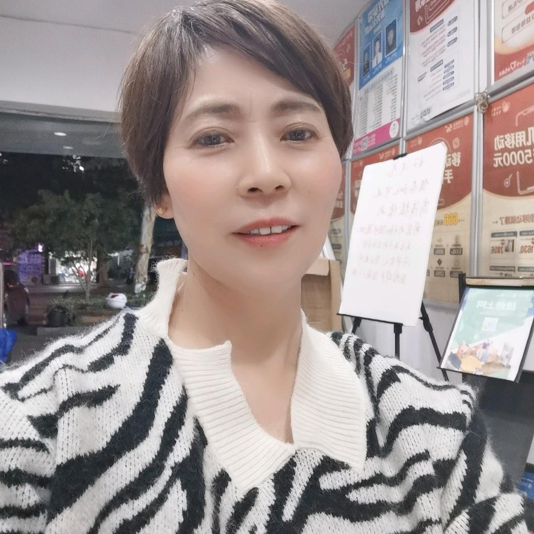 笨姥姥@开播号在笨姥姥晚上8-10
