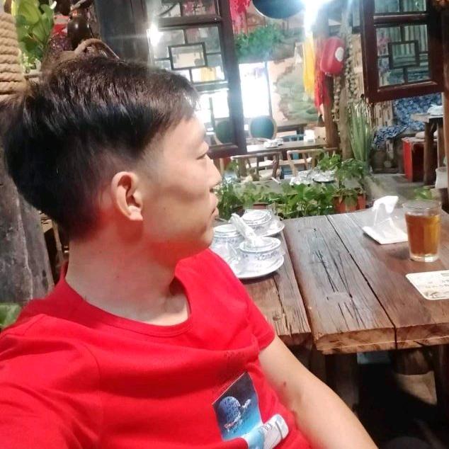 勇艺鲜花店