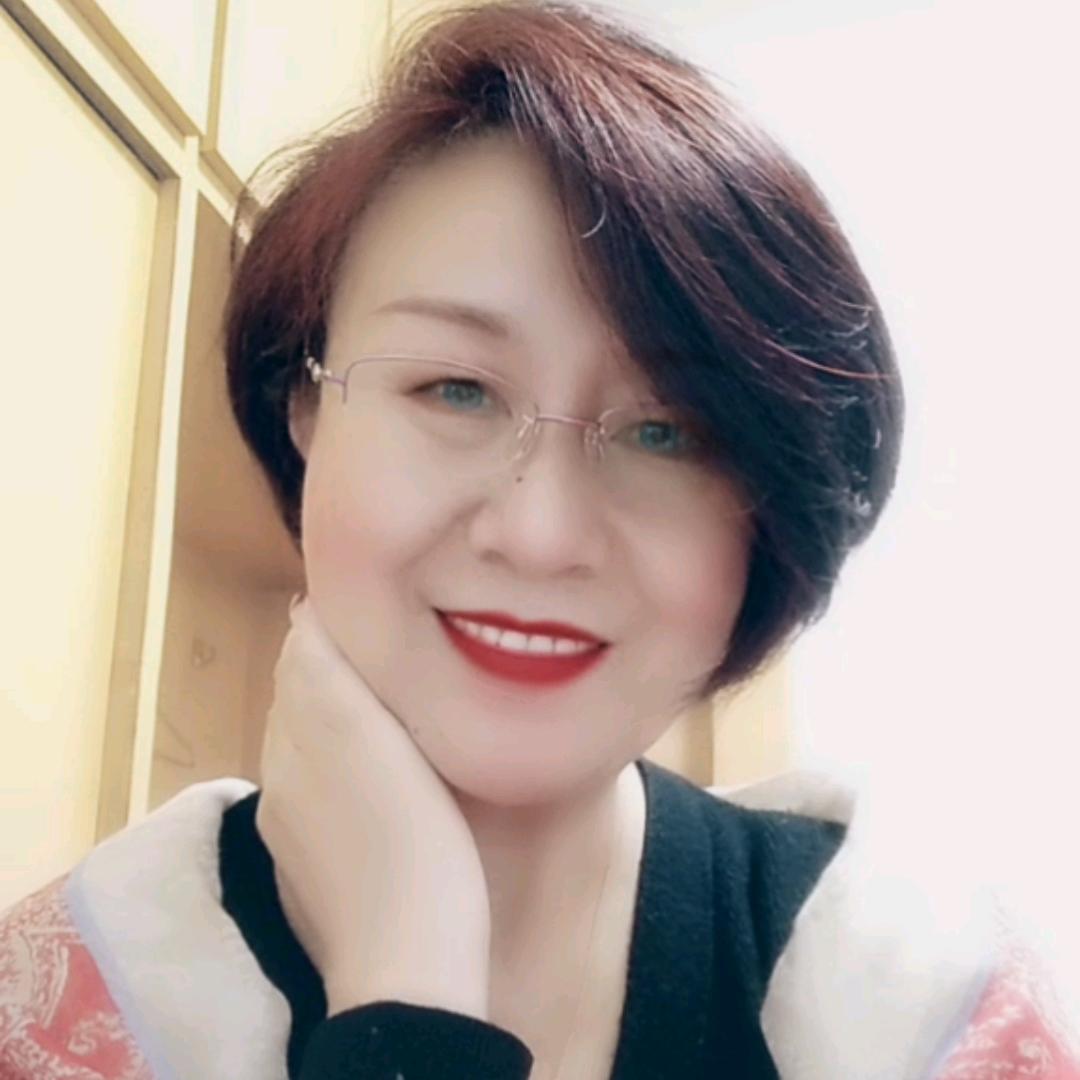 慢步云端 《58年的老奶奶》😜