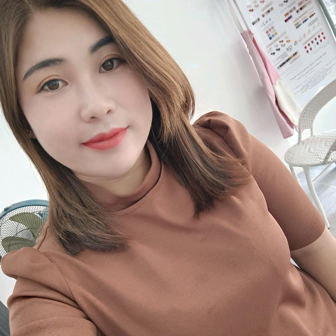 云中之月，