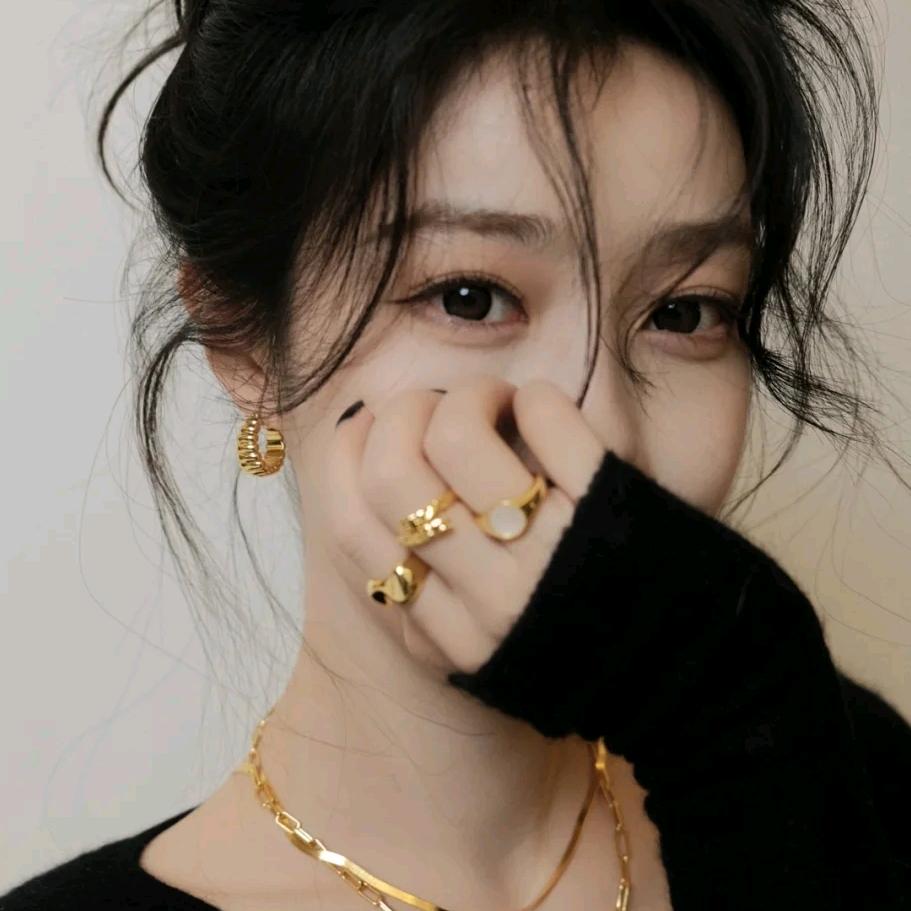 朵咪果服饰配件专营店