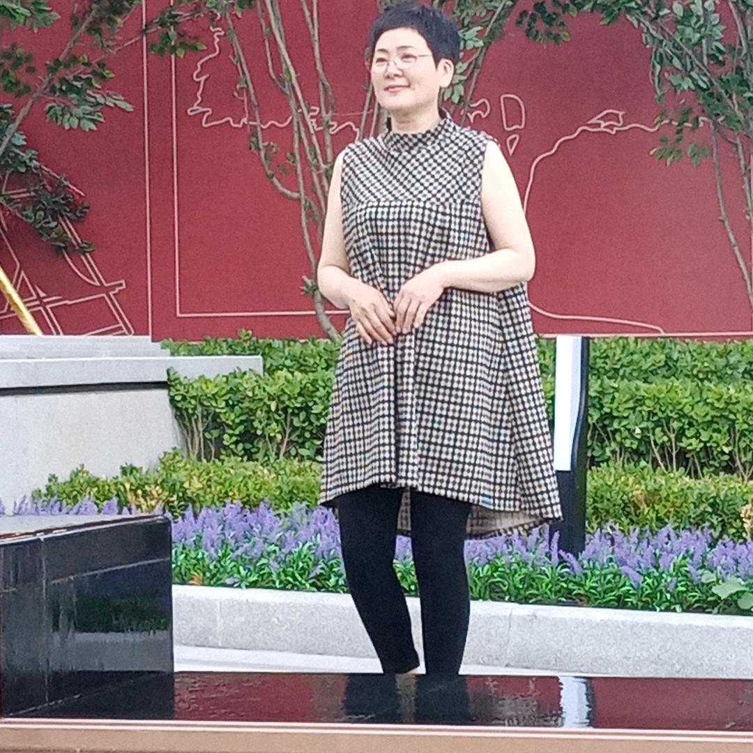天津市北辰区伊人街服饰店