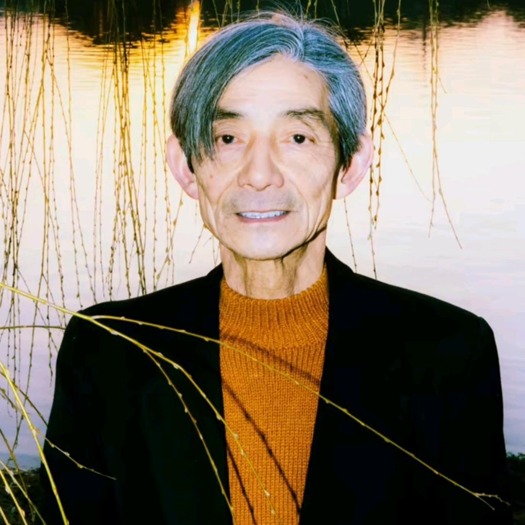 9 8 5 男