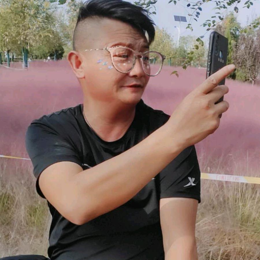侯哥
