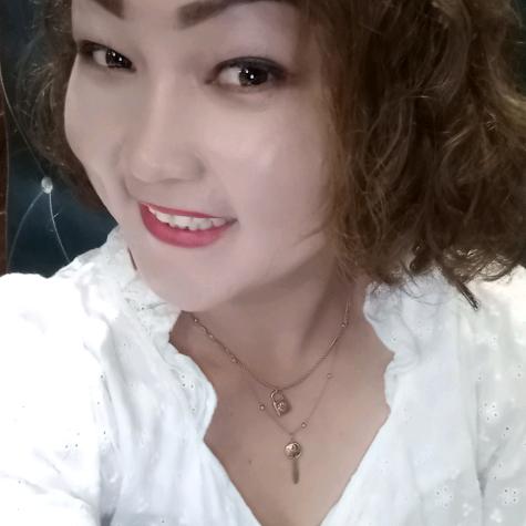 白摇篮母婴护理中心 —  月嫂阿莱