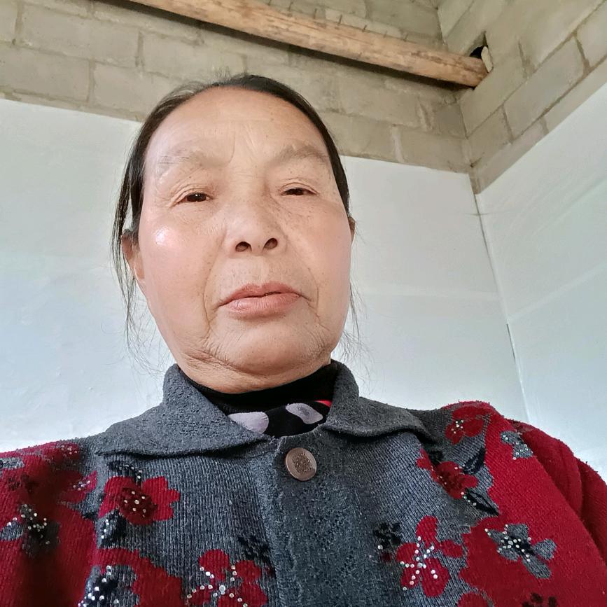 张桂英