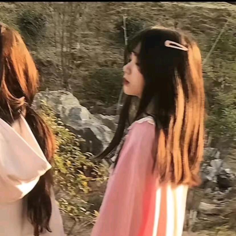 孟子怡头像