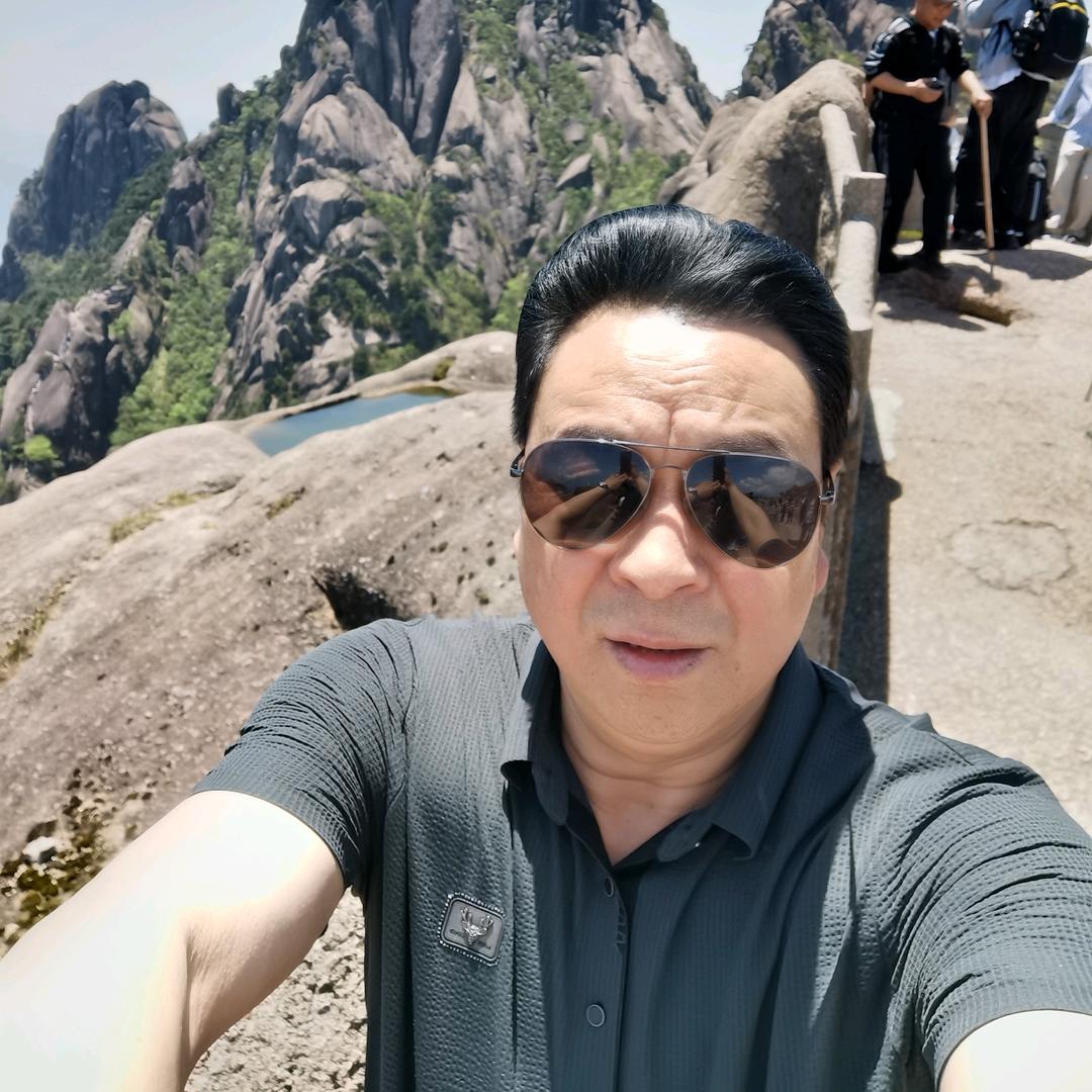 潇洒任