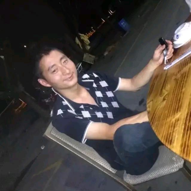 龙庭石锅鱼豪横哥！