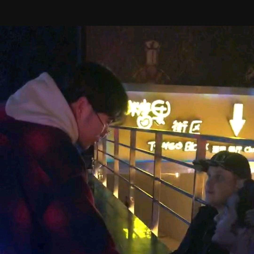 李贤远佞