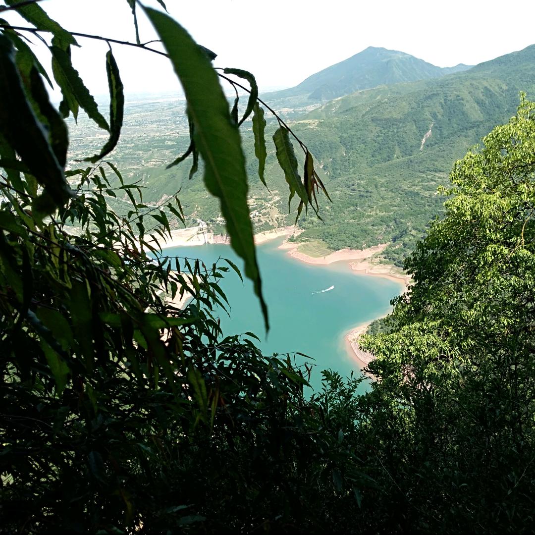 萬里風雲三尺劍