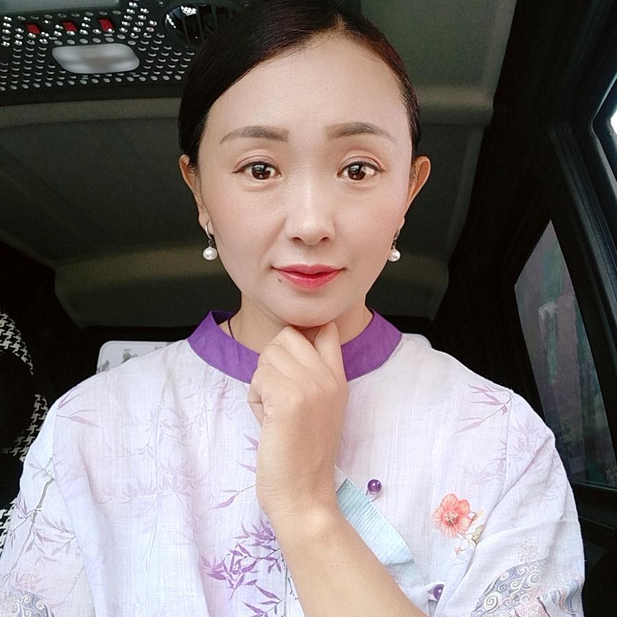 英子