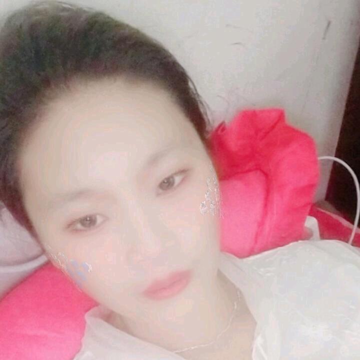 伤心流泪一个人