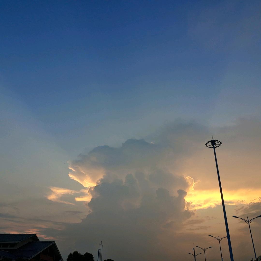 天空不会下雨