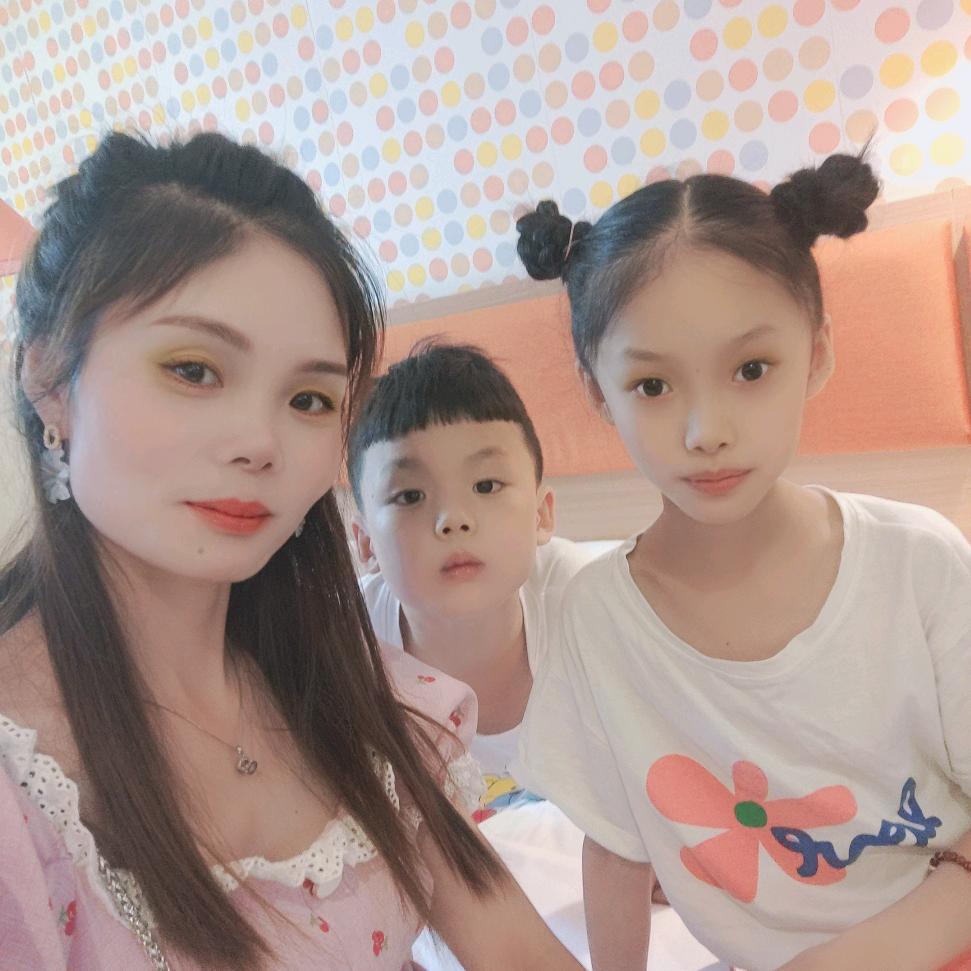 潇潇(天姐大闸蟹)