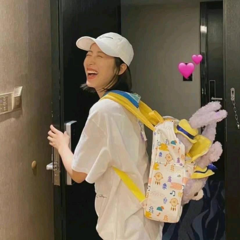 爱喝毒鸡汤的熙熙