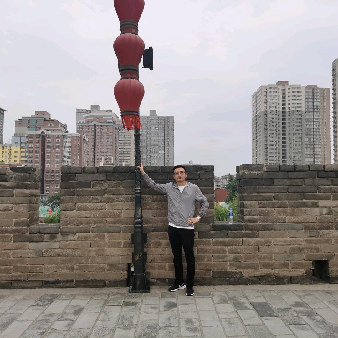 二手车—小王