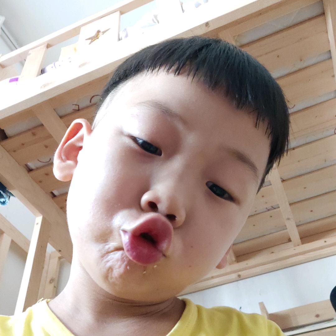 哥不帅，你不爱