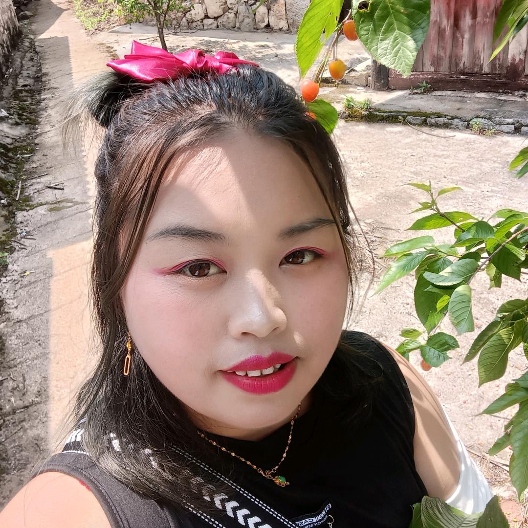 纳雍姑娘，单亲妈妈