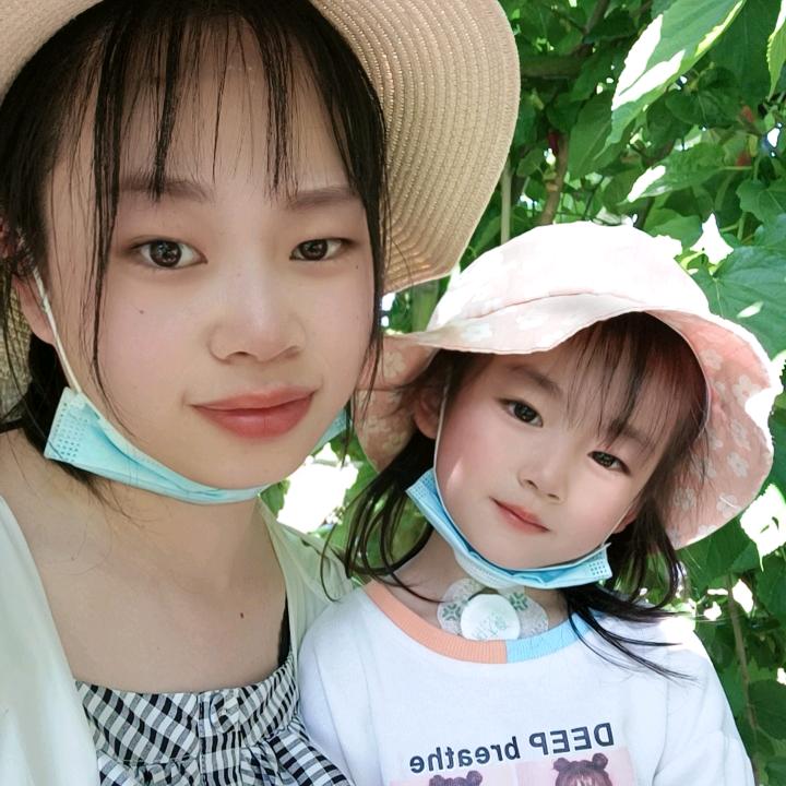 一颗💋团子🍡