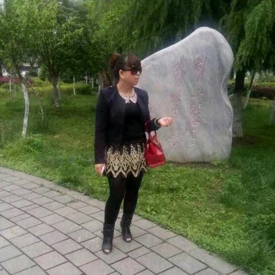 再高的山我们一起爬,再远的路我们一起走。