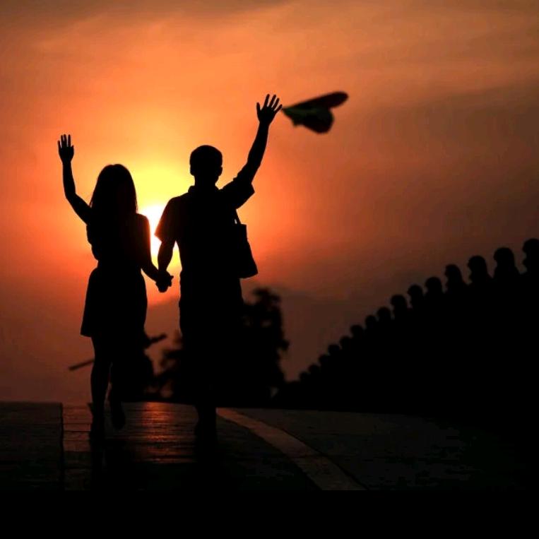 爱恨就在一瞬间