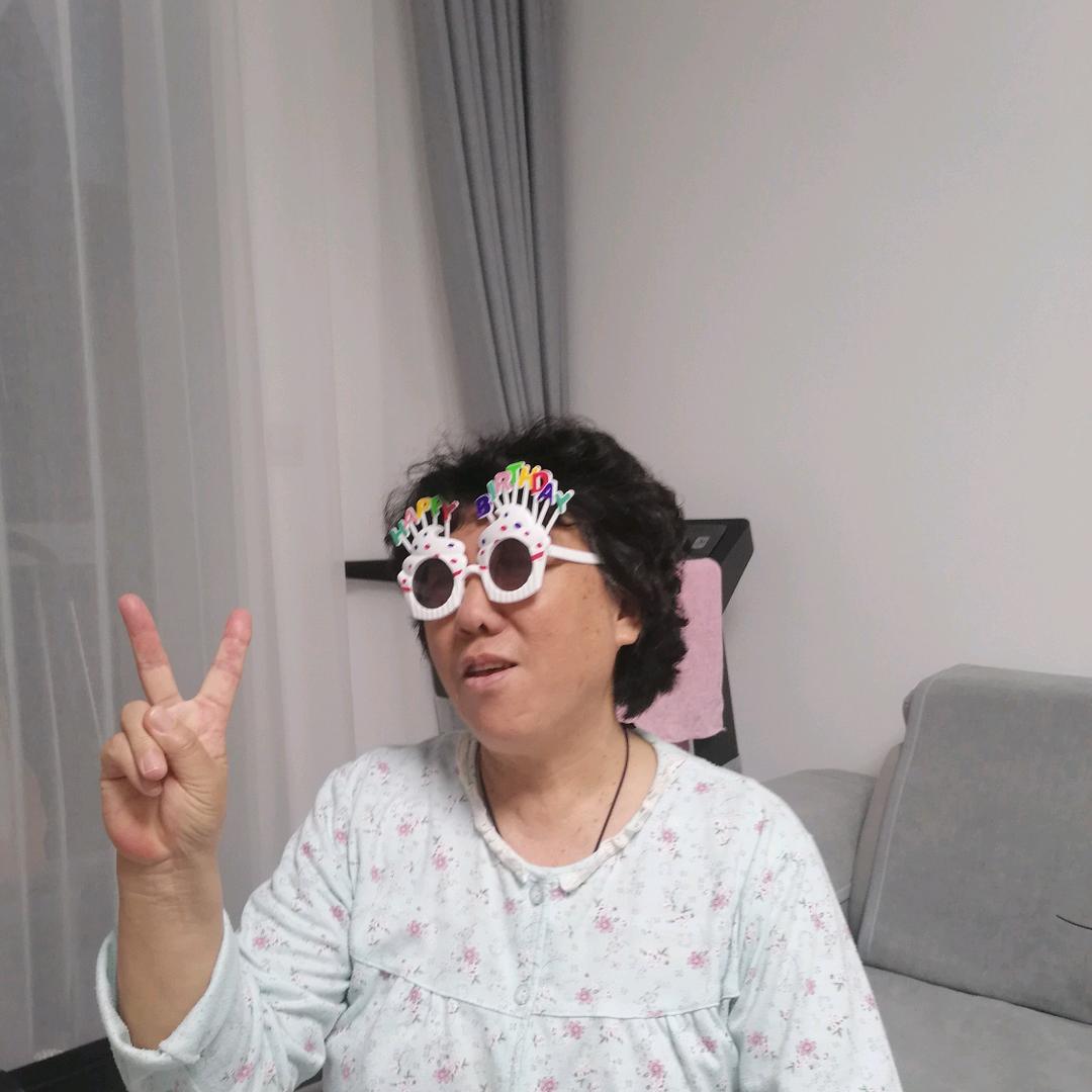 小芬