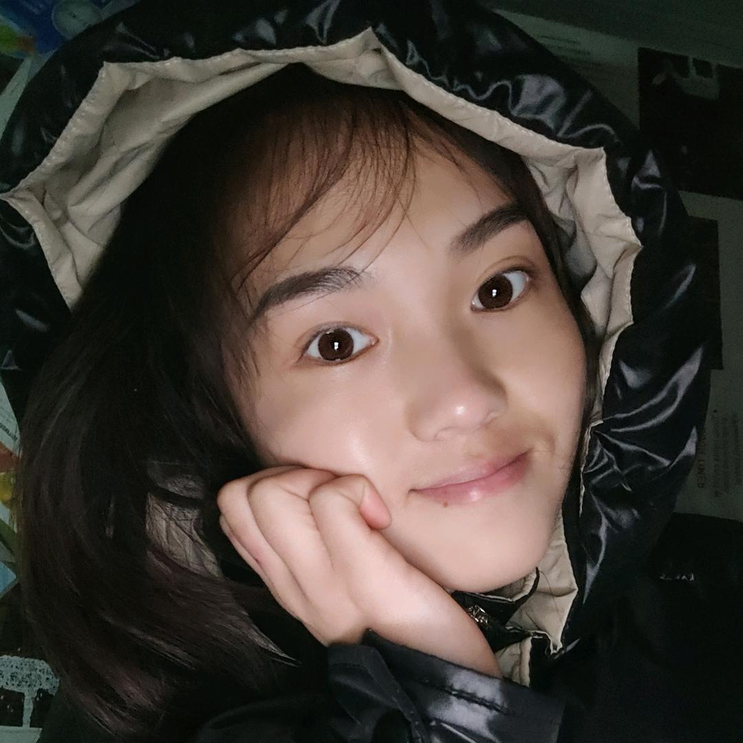 静，听小何
