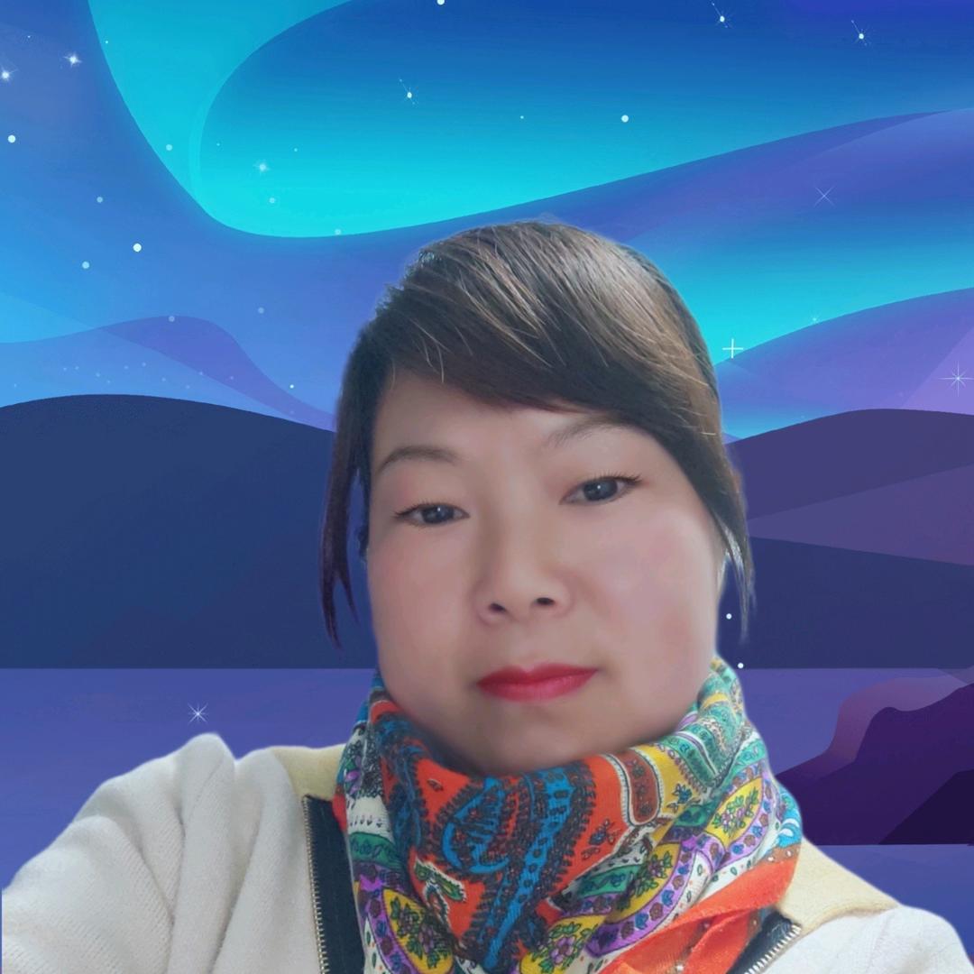 绿兔子🐰  小曼