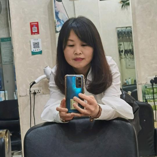 群群  名洋造型