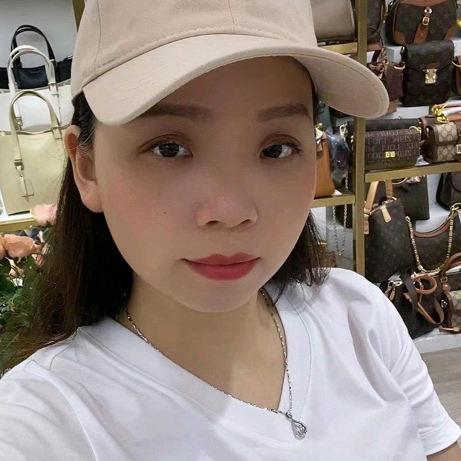 小沈千姿佰丽皮具店