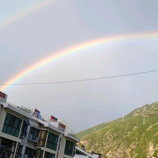 雨后见彩虹