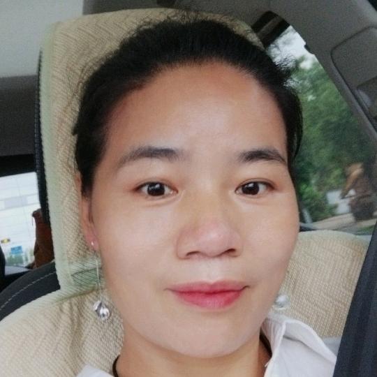 绿叶水果：柏群英