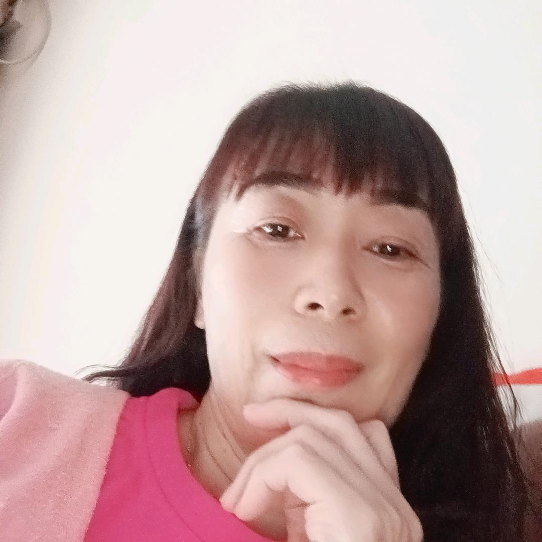 刘英