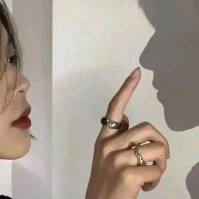 暴躁的中年少女🤯