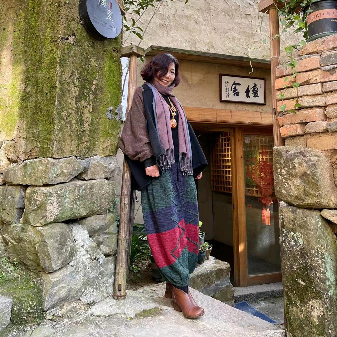 彩丽，风一样的女子！