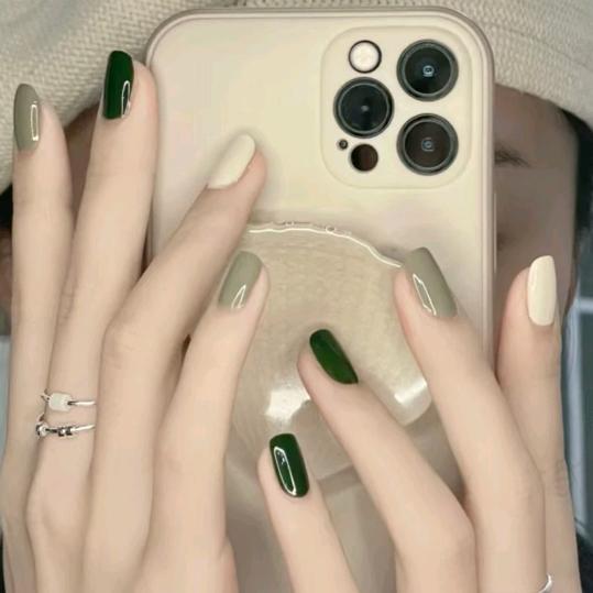 ღ᭄一笑💞倾城꧔ꦿ᭄  💕