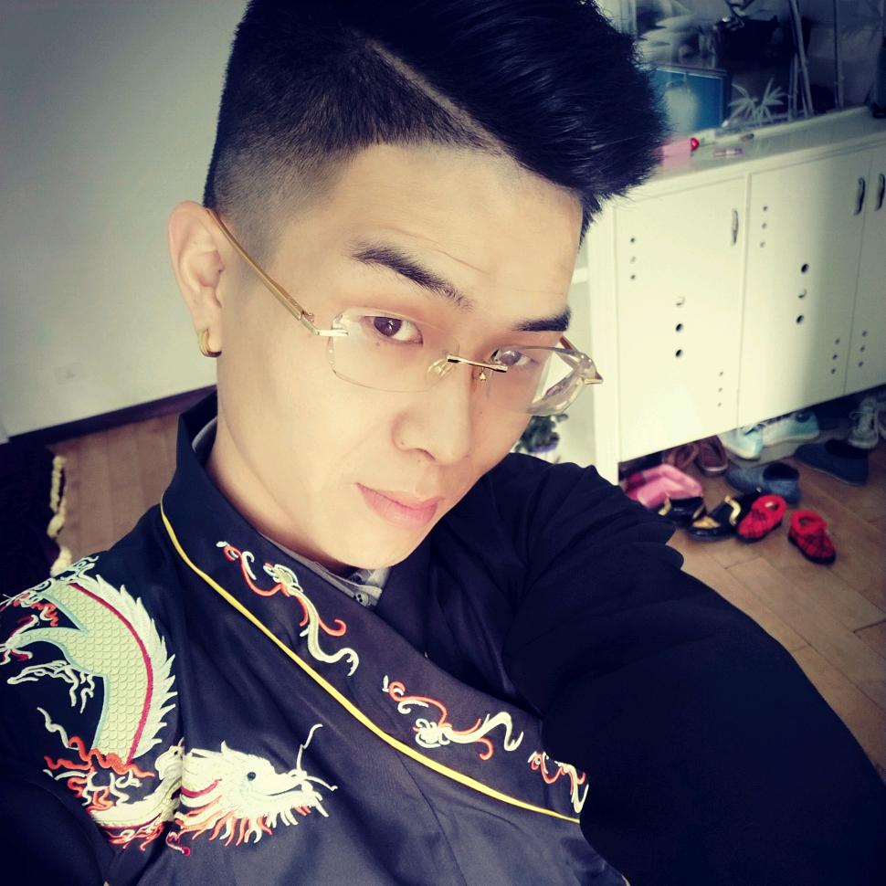 贵州抓哥（云贵山野现舂火锅方圆荟店）