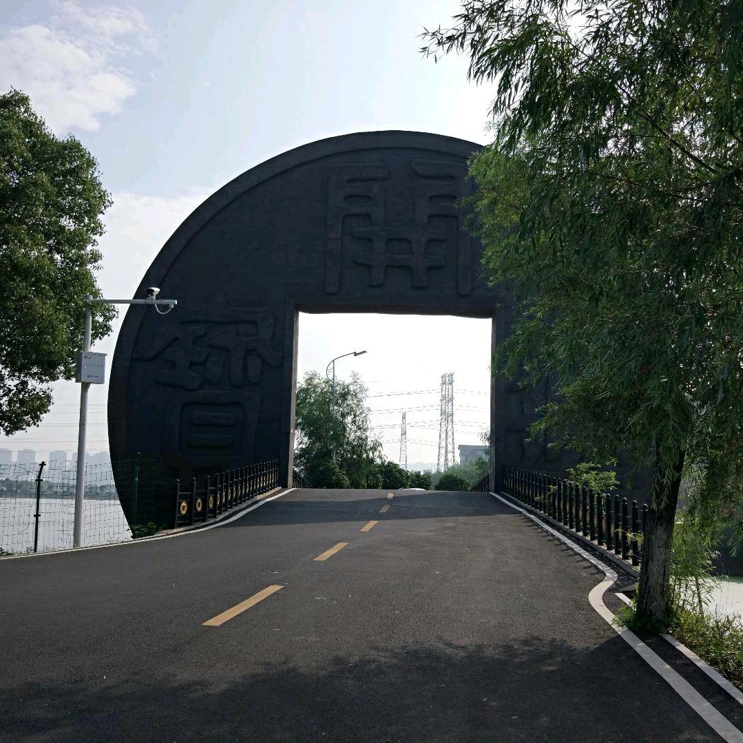 杜小知爱吃饭