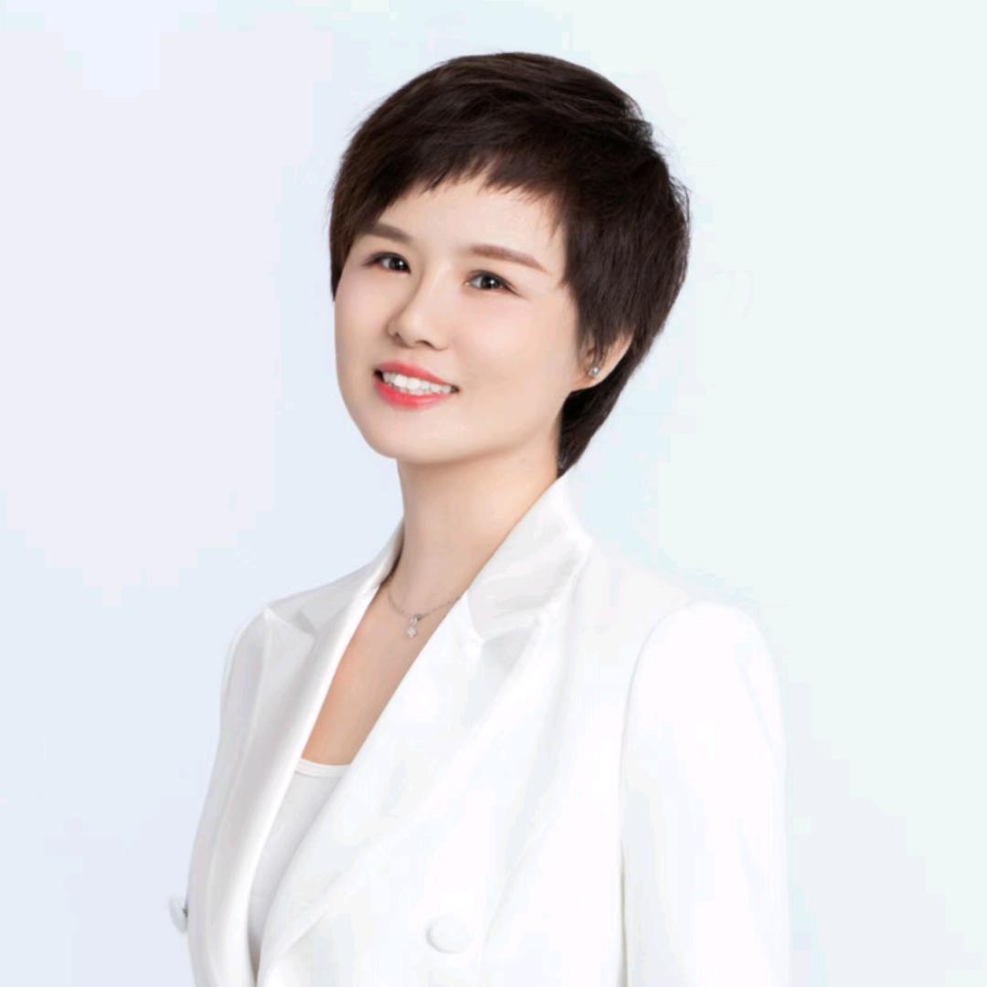 迈姐聊移民 • 纬博