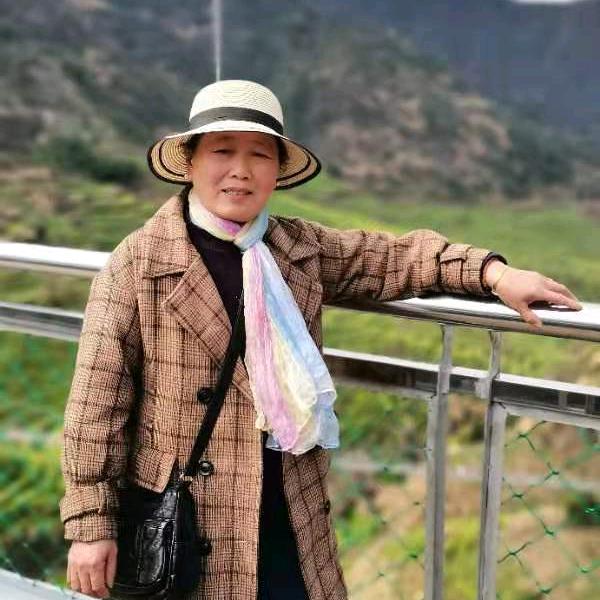 康金芳