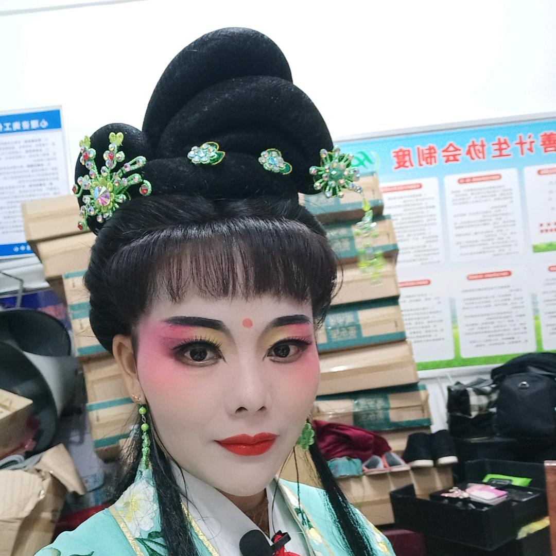 映月